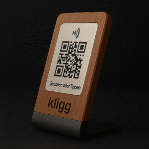 Kligg Premium NFC & QR-Code Tischständer – Walnussholz-Optik